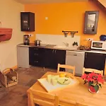 Les D'eponine Bed & Breakfast Saints-Geosmes
