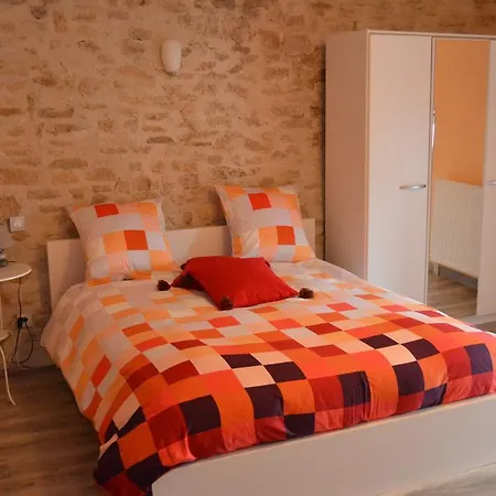 Bed & Breakfast Les D'eponine