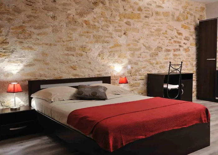 Les D'eponine Отель типа 