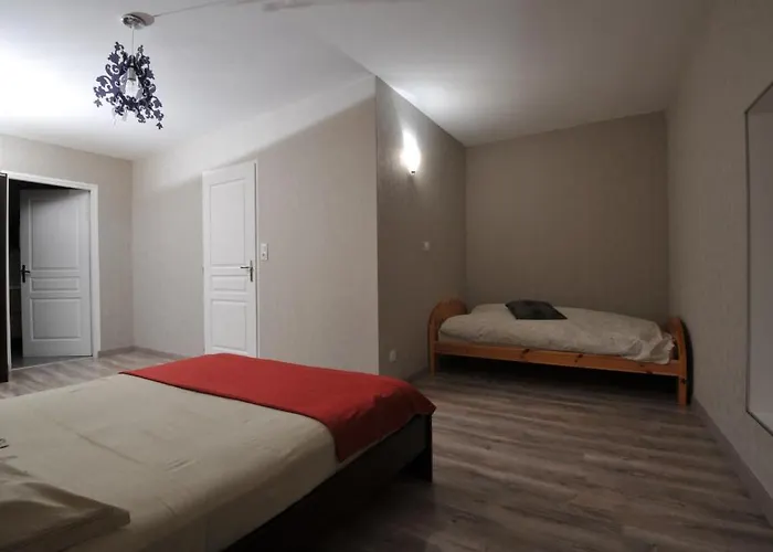 Les D'eponine Nocleg ze śniadaniem