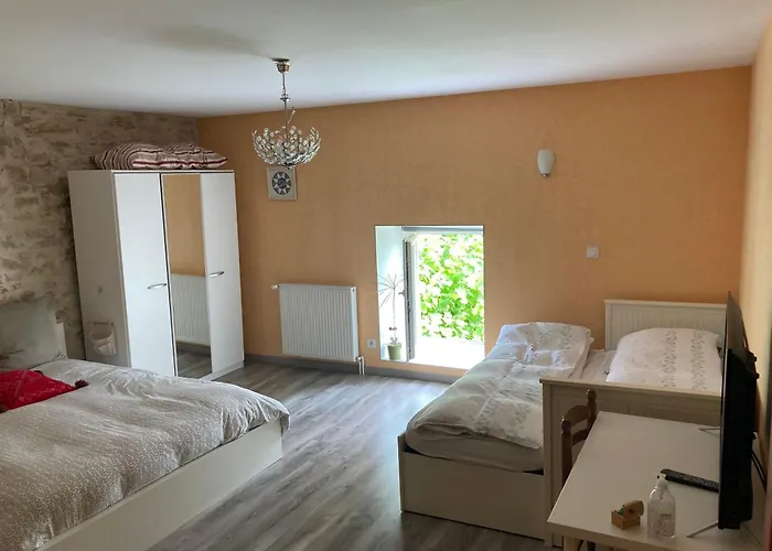 Les D'eponine Отель типа 